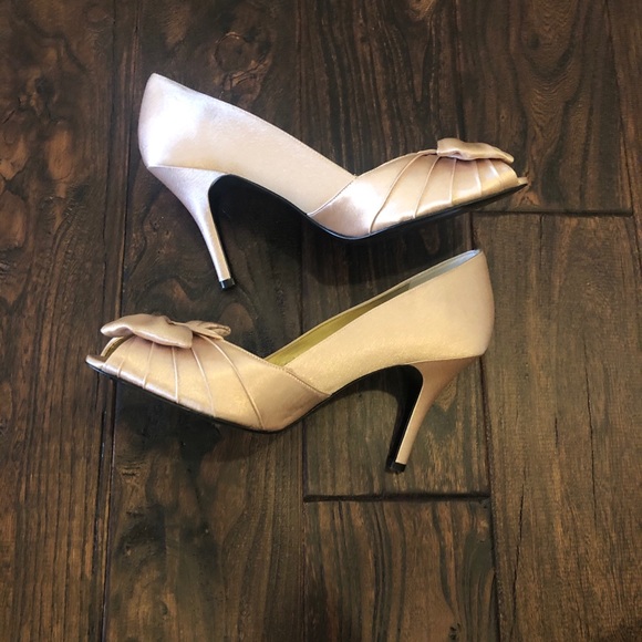 Nina Gold Peep Toe Heels Size 9.5 - Picture 7 of 9